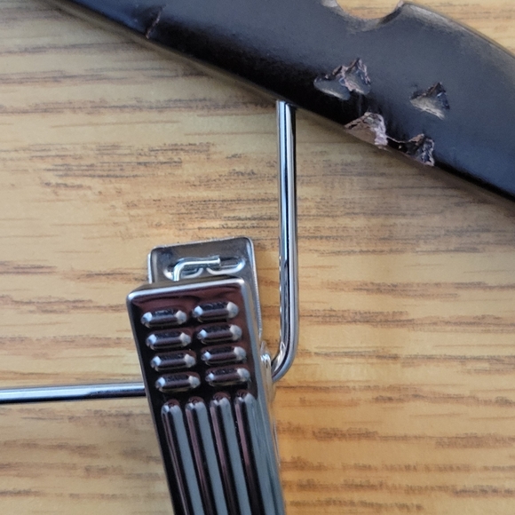 High Grade Cherry Wood Suit Hangers - Picture 9 of 10